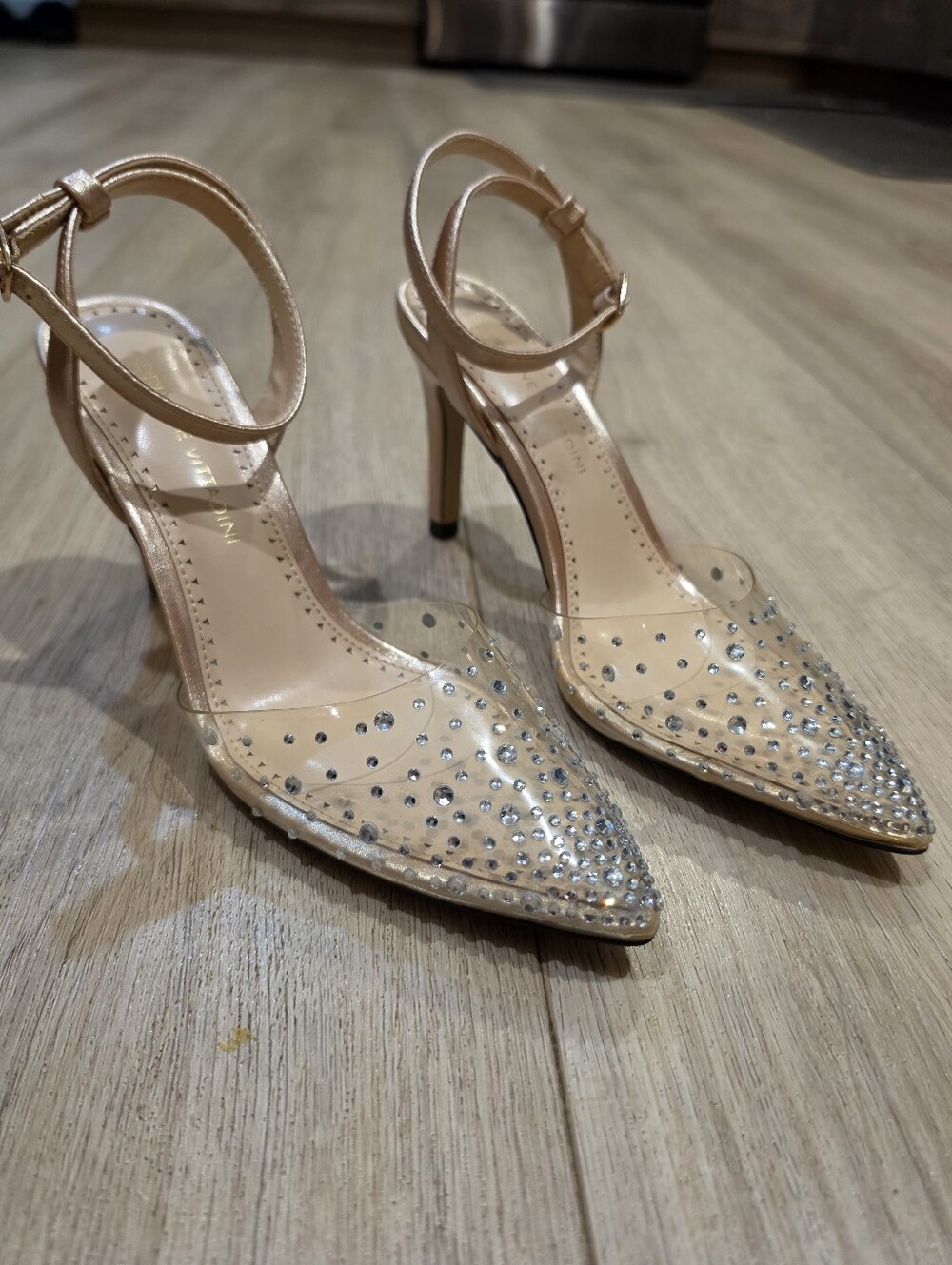 Adrienne Vittadini AV-Nerve Rhinestone Clear Pointed Toe Heels Size 6.5